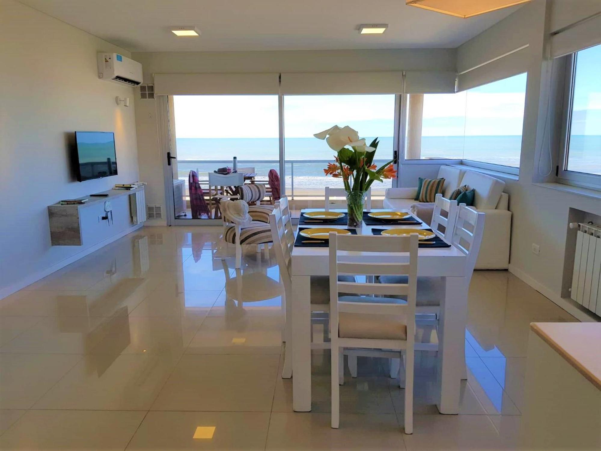 Hotel Tejas Rojas Villa Gesell Extérieur photo