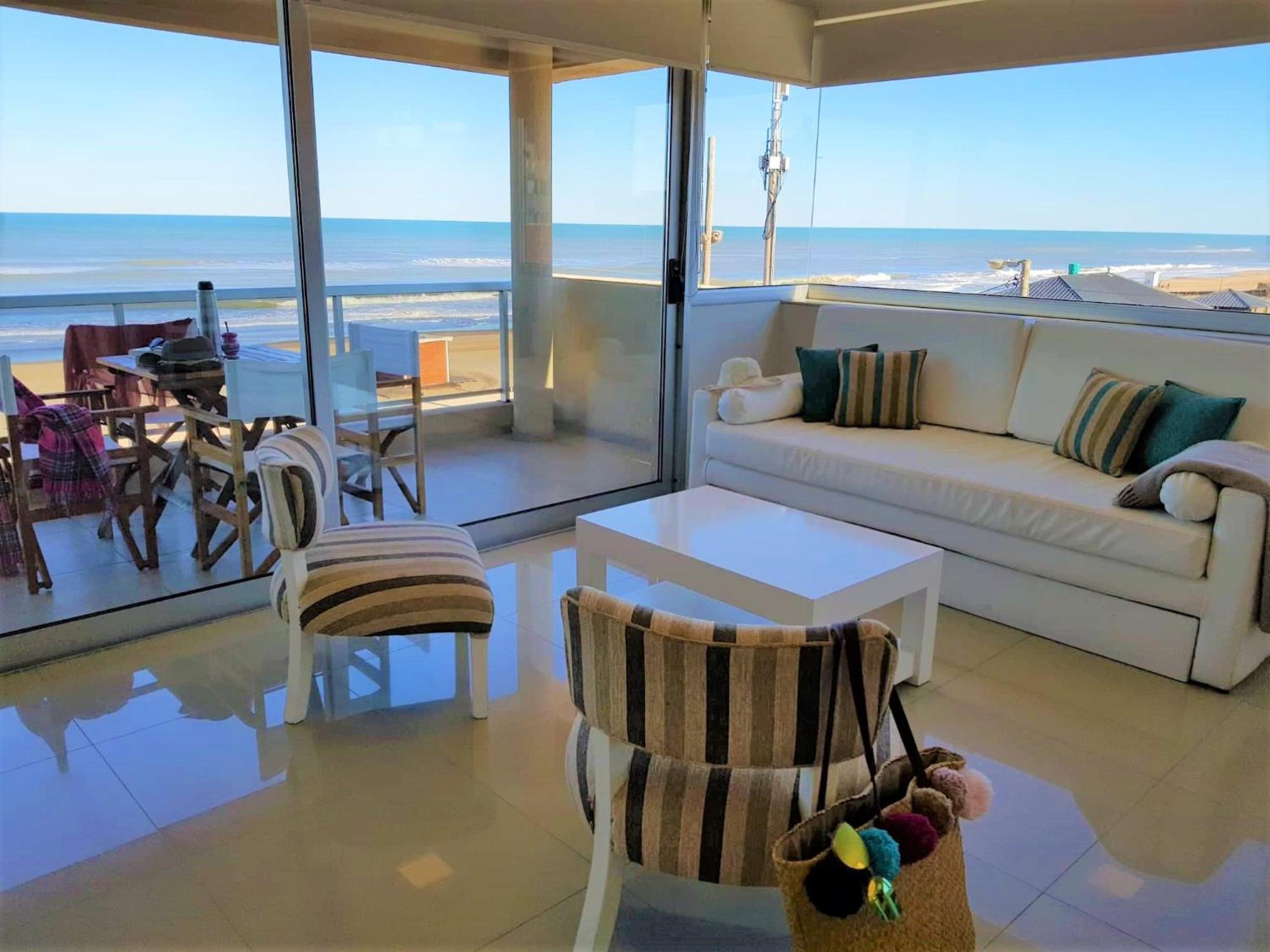 Hotel Tejas Rojas Villa Gesell Extérieur photo