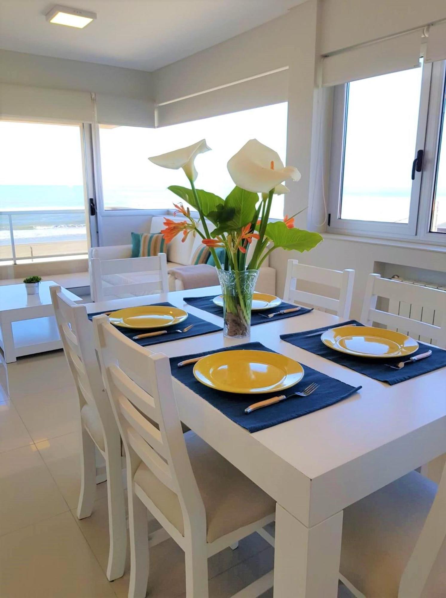 Hotel Tejas Rojas Villa Gesell Extérieur photo