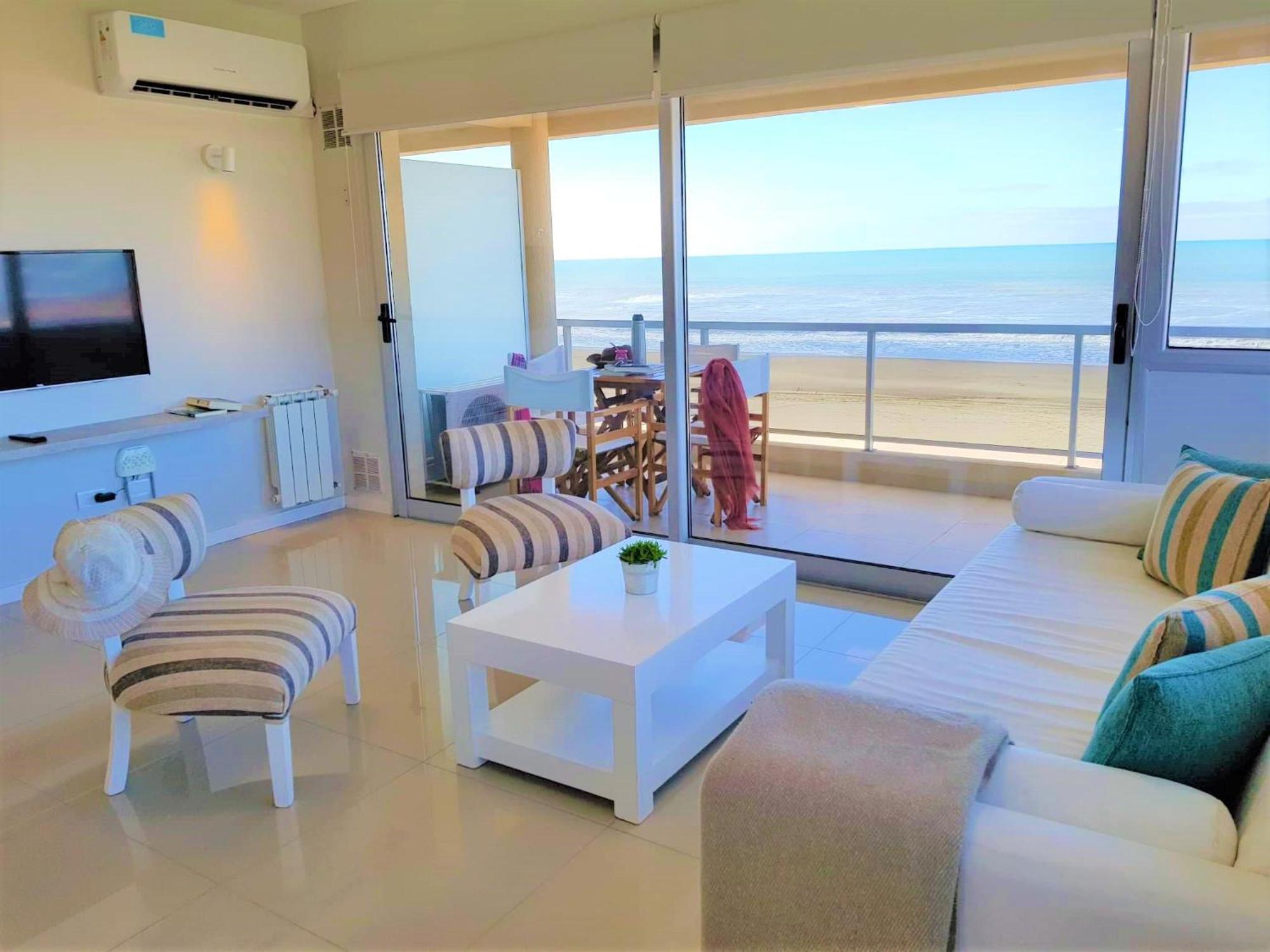Hotel Tejas Rojas Villa Gesell Extérieur photo