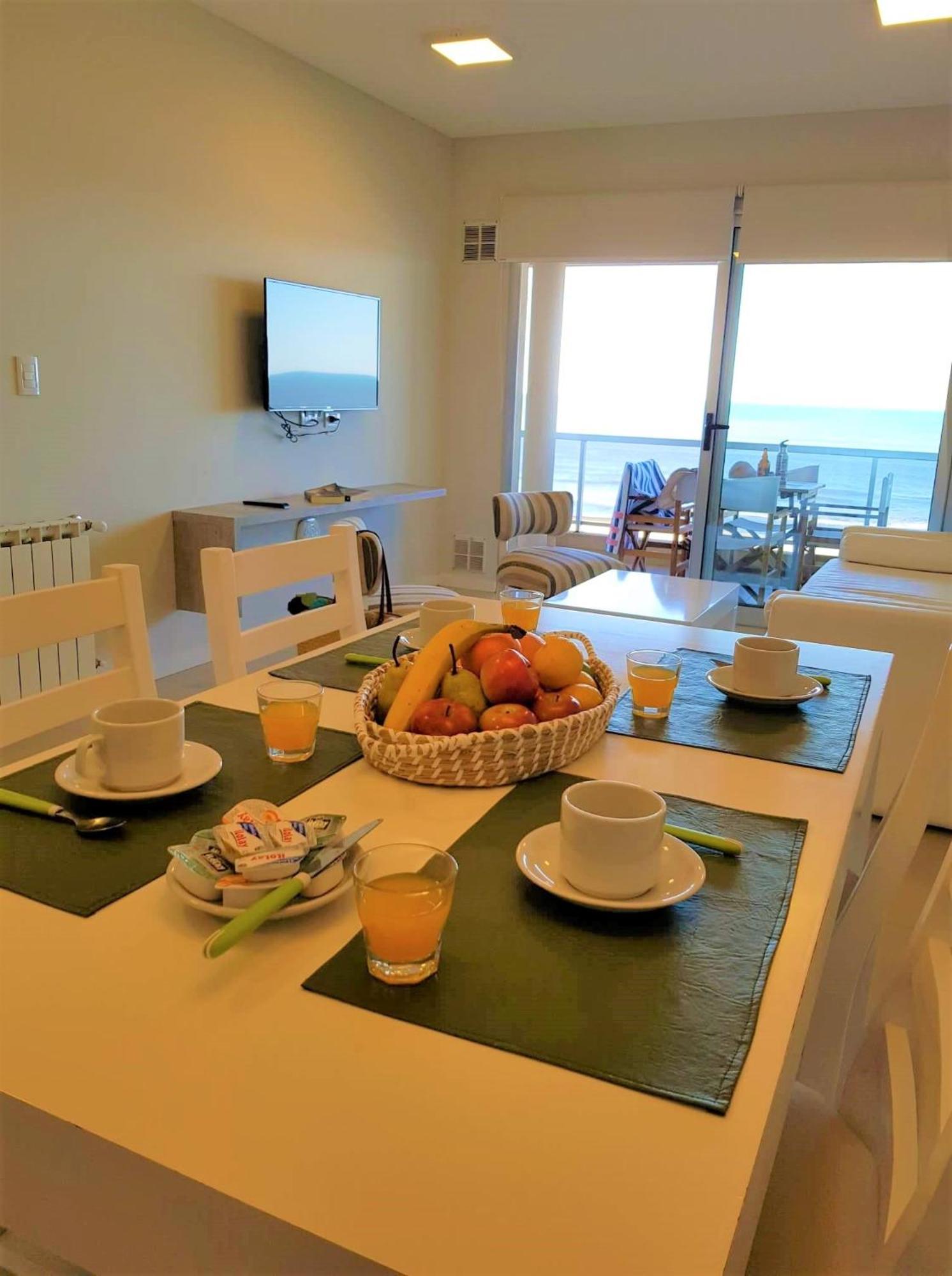 Hotel Tejas Rojas Villa Gesell Extérieur photo